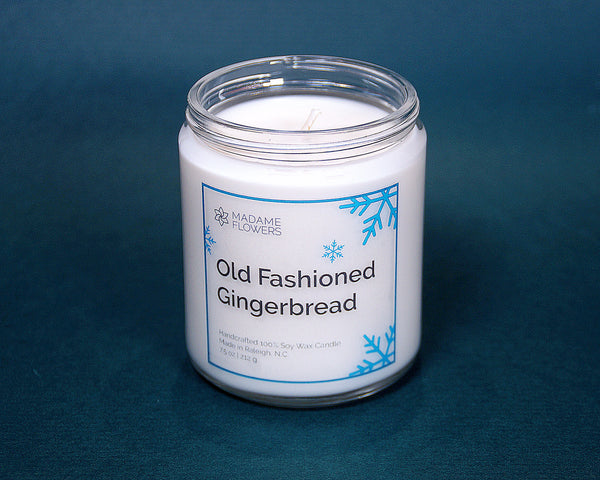 Old Fashioned Gingerbread Candle